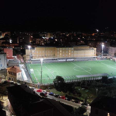 Super Vista Al Grattacielo Di Lavagna Apartment ภายนอก รูปภาพ
