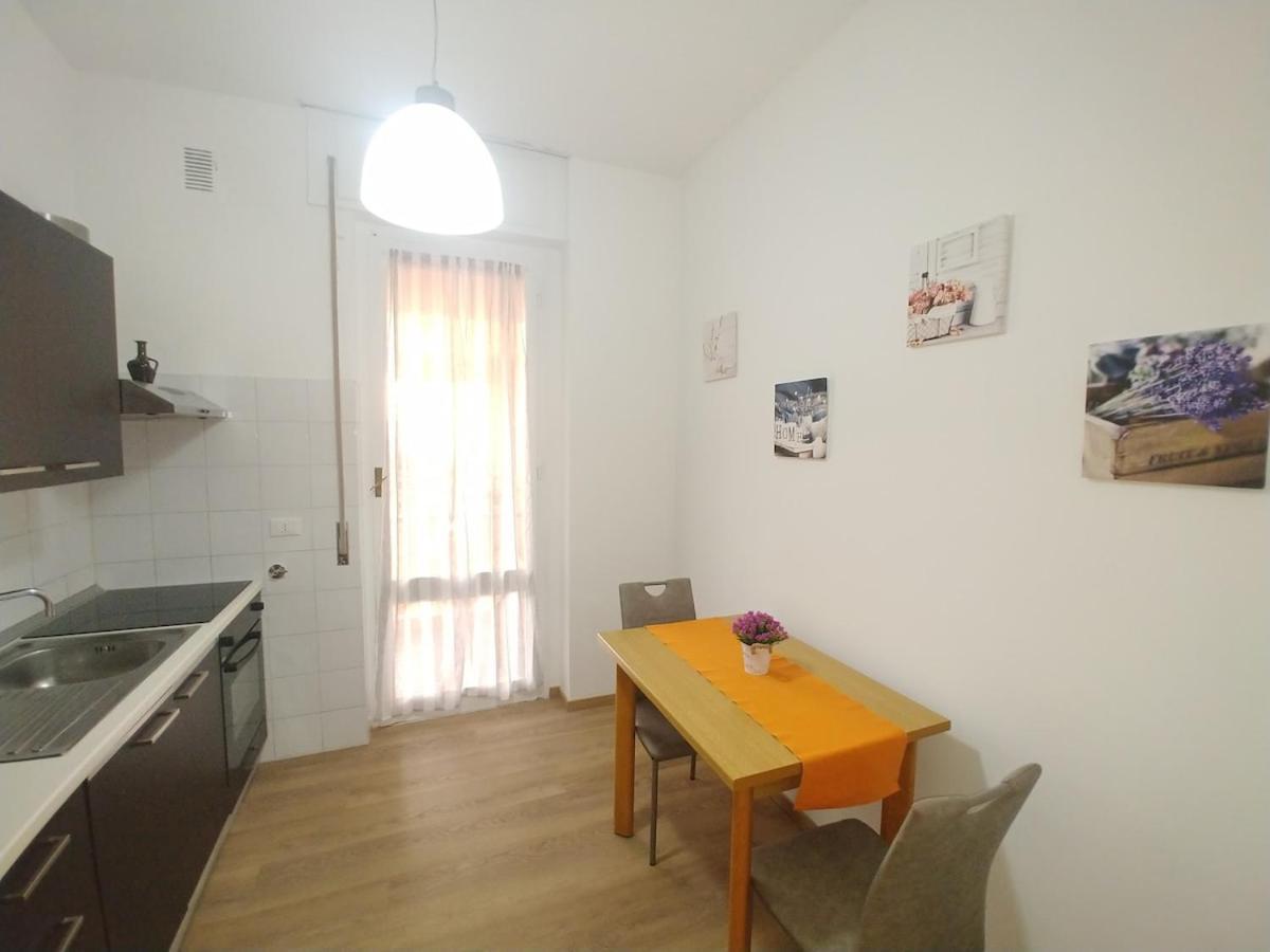 Super Vista Al Grattacielo Di Lavagna Apartment ภายนอก รูปภาพ