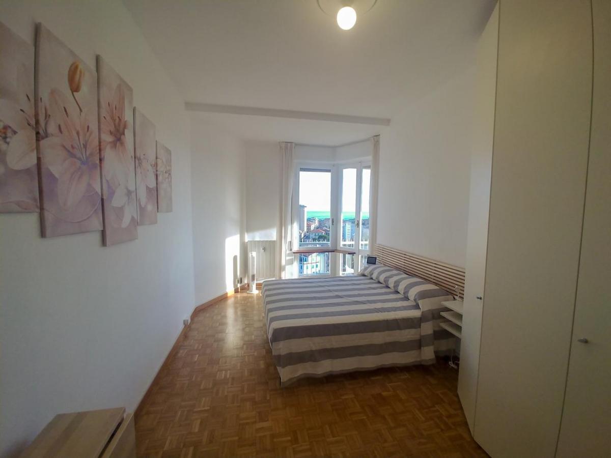 Super Vista Al Grattacielo Di Lavagna Apartment ภายนอก รูปภาพ