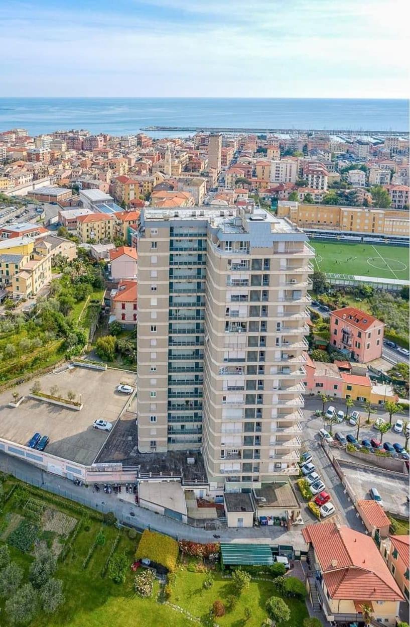 Super Vista Al Grattacielo Di Lavagna Apartment ภายนอก รูปภาพ