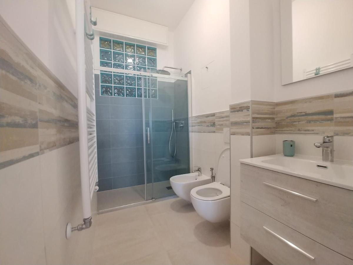 Super Vista Al Grattacielo Di Lavagna Apartment ภายนอก รูปภาพ