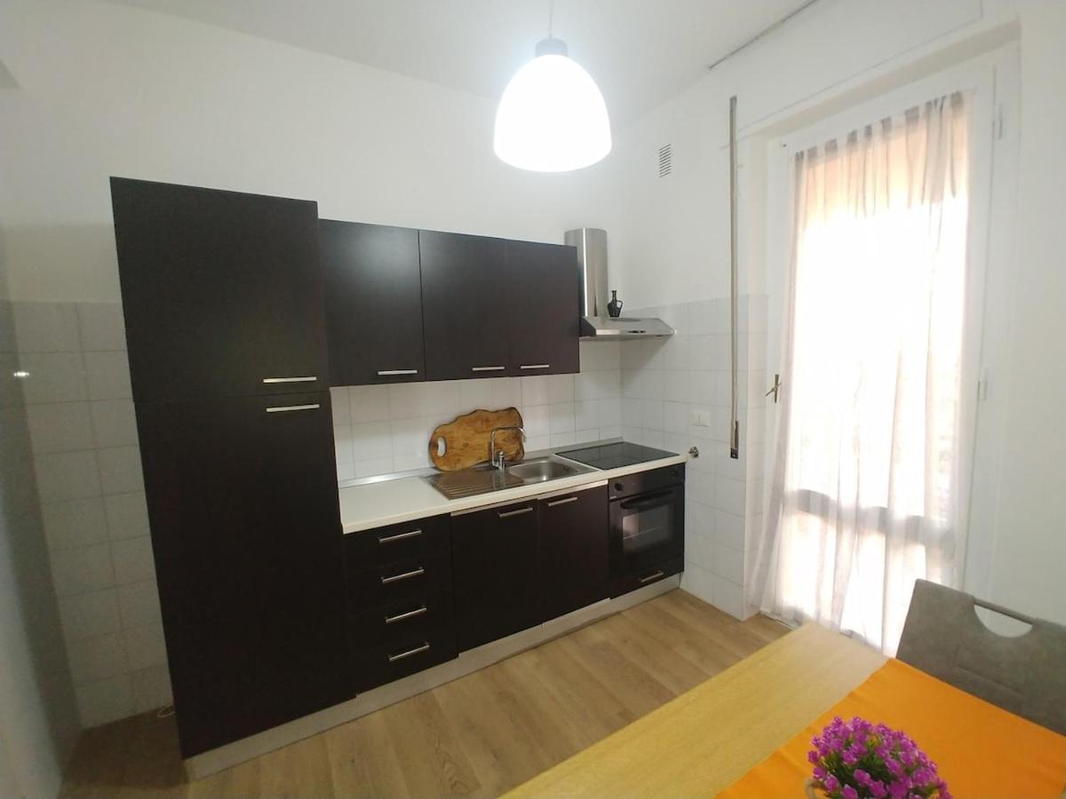Super Vista Al Grattacielo Di Lavagna Apartment ภายนอก รูปภาพ